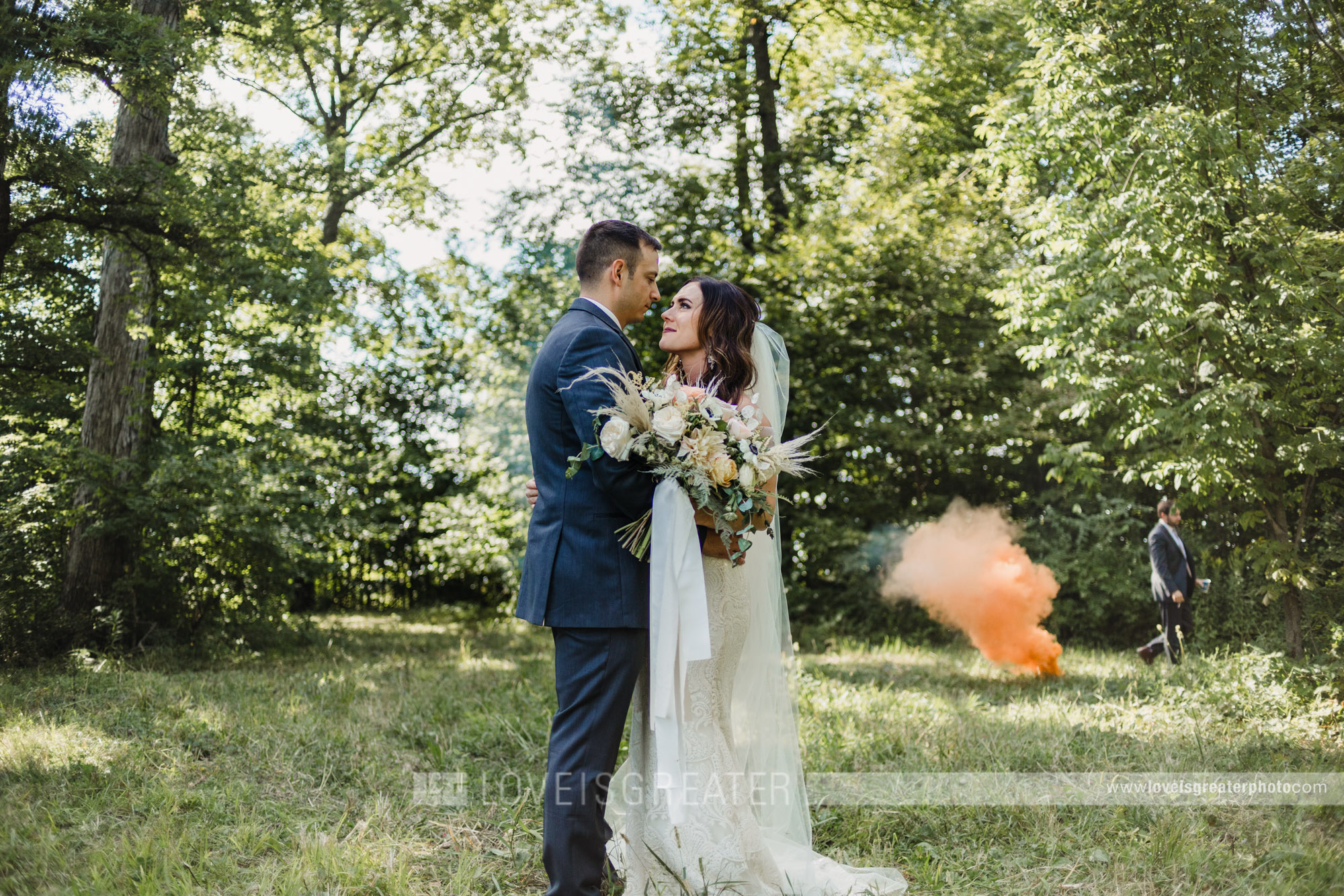 How to Use Smoke Bombs for Wedding Photography - Tips for Amazing Wedd